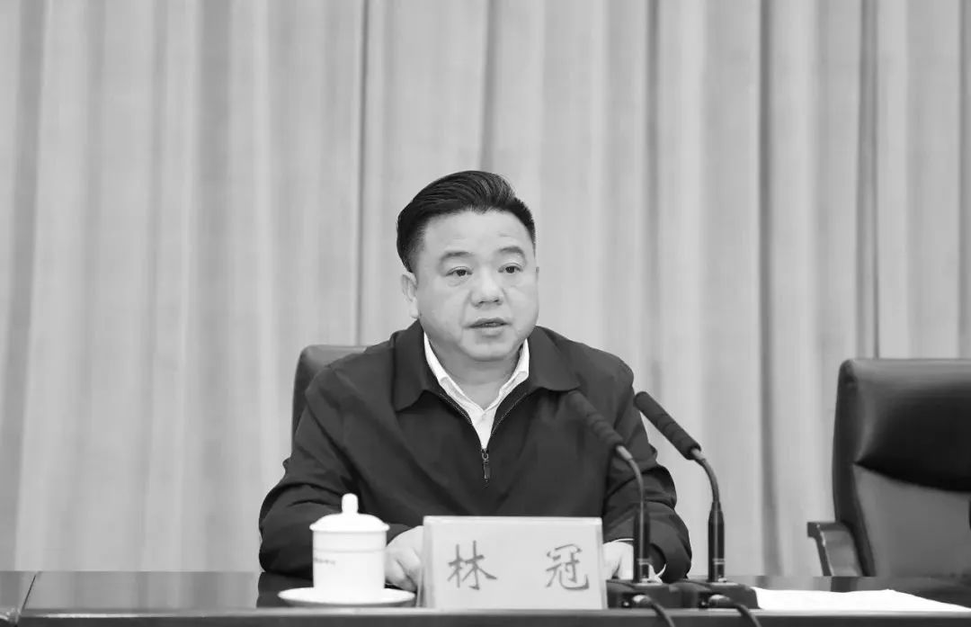 广西钦州市委书记林冠逝世，享年56岁