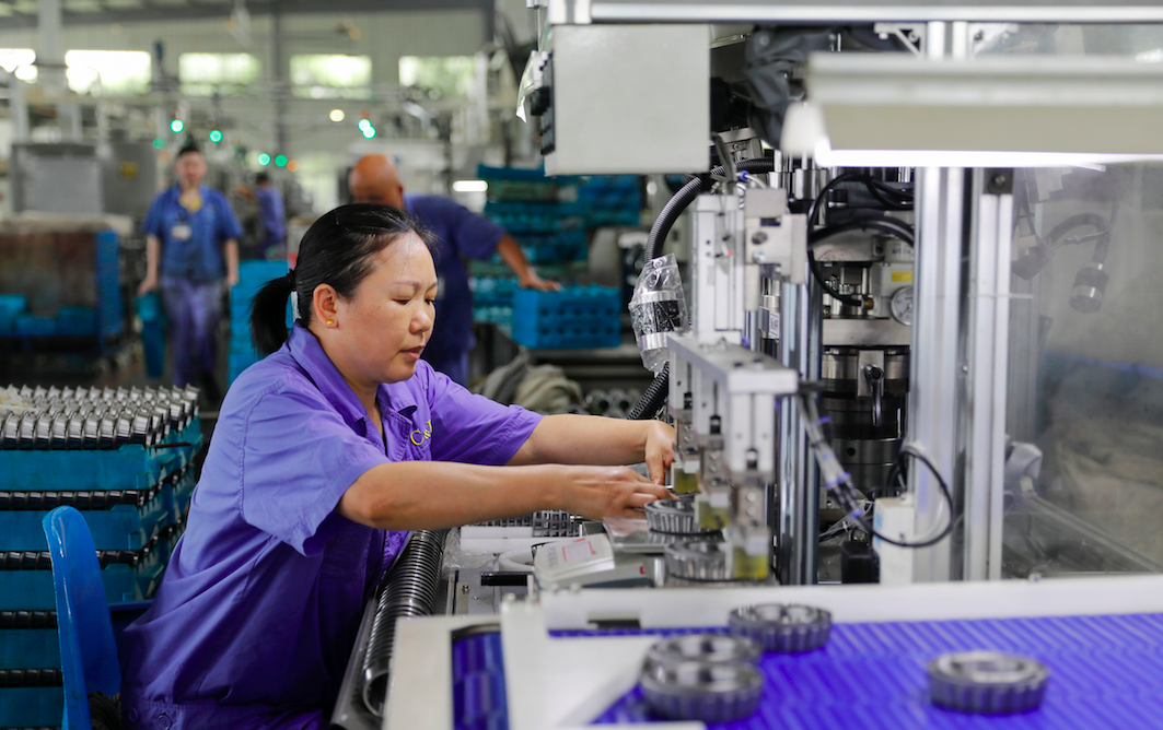 6月制造业PMI略升至49.0%，企业生产重回扩张区间