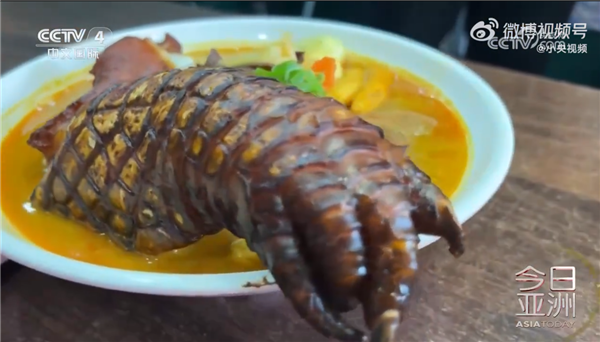 中国台湾拉面店推出“哥斯拉鳄鱼拉面”：350元一碗 每天限量