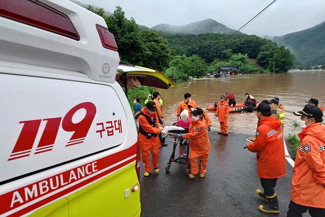 韩国暴雨已致22人死亡、14人失踪，伤亡人数恐进一步增加