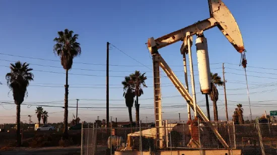 美国WTI原油期货周二收高1.3% 沙特与俄罗斯宣布延长减产