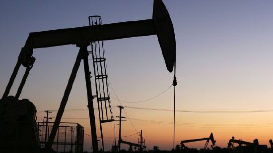 雪佛龙CEO：美国能源政策阻碍了石油生产